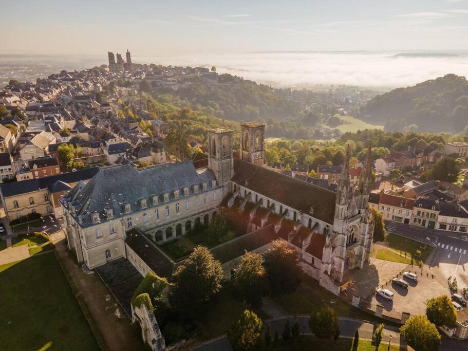 Maison Des Chenizelles Laon Kültér fotó